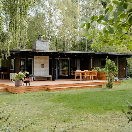 Prázdninový dům 60s With Vintage Finds And Wild Surroundings Tjørneholm