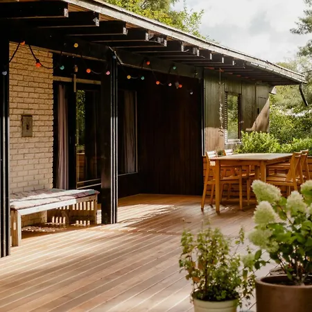 60s With Vintage Finds And Wild Surroundings * Tjørneholm